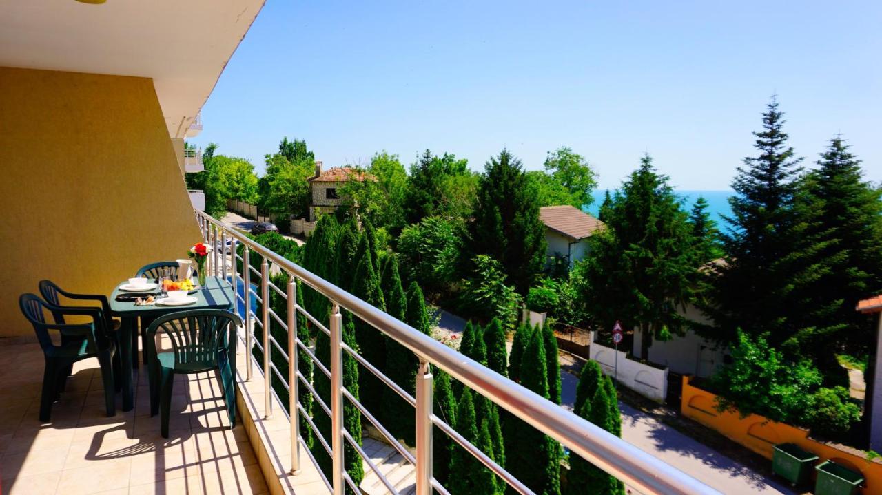 Apartment Marina Residence - Апартамент Марина Резидънс Kavarna Buitenkant foto