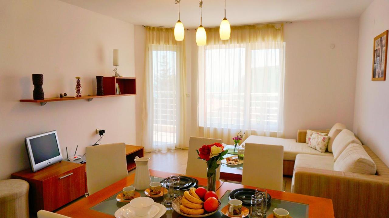 Apartment Marina Residence - Апартамент Марина Резидънс Kavarna Buitenkant foto