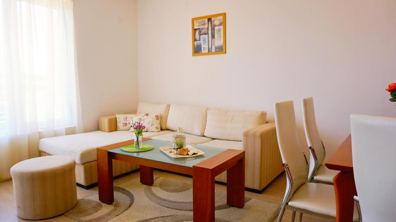 Apartment Marina Residence - Апартамент Марина Резидънс Kavarna Buitenkant foto