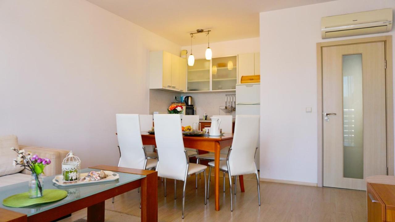 Apartment Marina Residence - Апартамент Марина Резидънс Kavarna Buitenkant foto